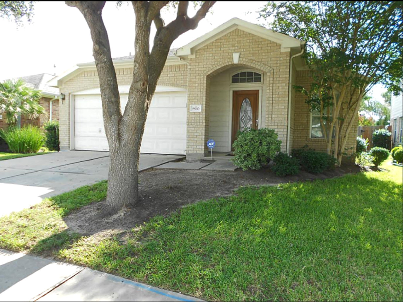 8910 Tarpon Springs Ln, Houston, Texas 77095