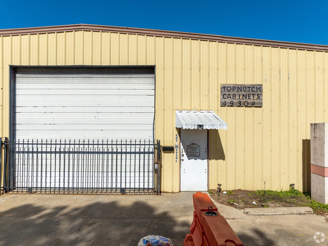 4930 Allen Genoa Rd, Pasadena, 77504